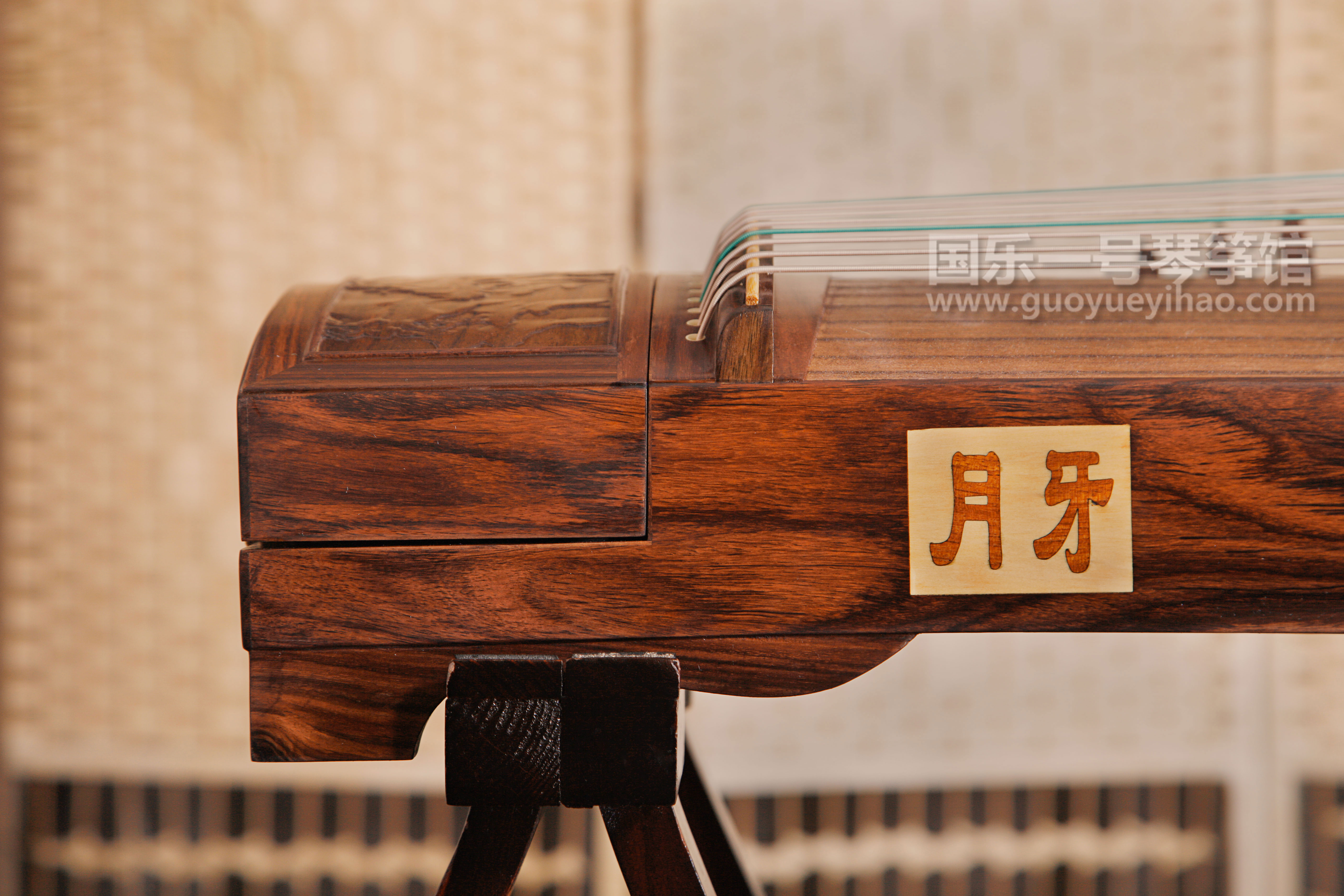 初学者怎样选择古筝好？